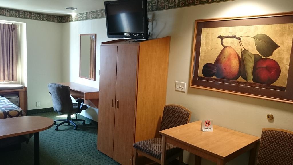 Super 8 By Wyndham Pride Midvale/Midvalley/Salt Lake City Стая снимка